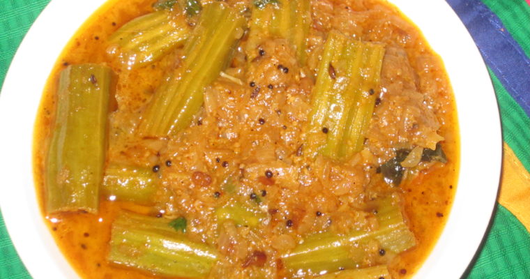 Pala Munnakaya (Drumstick curry with Milk)