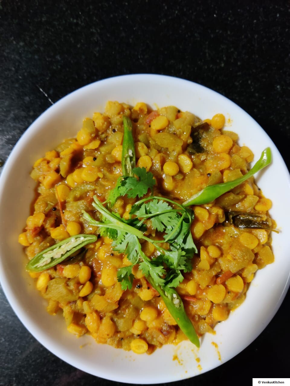 Berakaya Kutu (Ridge Gourd curry with Channa Dal)